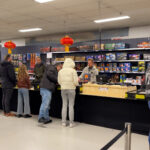 Laatste jaar vuurwerkverkoop zorgt voor drukte in Drachten (video)