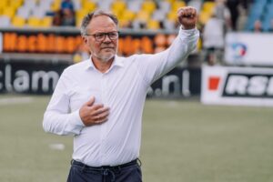 Henk de Jong (Drachten) benoemd tot ere burger van Leeuwarden.