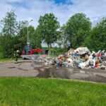 Inhoud vuilniswagen in brand in Gorredijk
