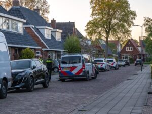 Politie met meerdere eenheden naar mogelijke inbraak in Heerenveen