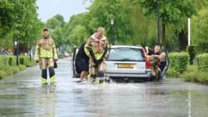 Barst de regenbui van de eeuw los in Smallingerland? ‘Bijna 350 huizen op kwetsbare plek’