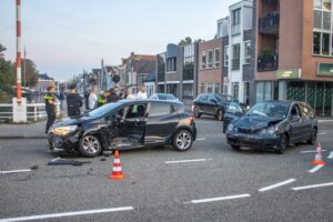 Gewonden bij ongeval en ruzie na botsing in Heerenveen